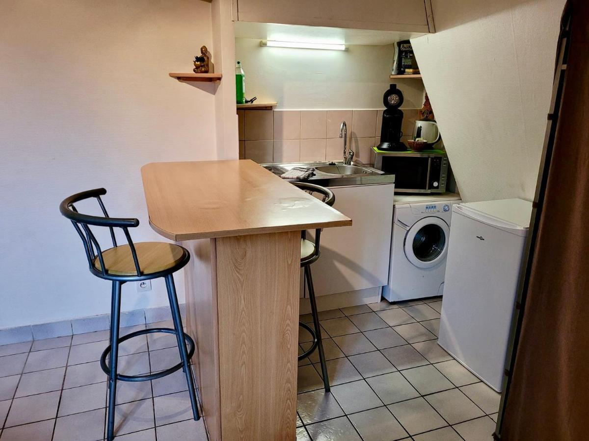 Suites Rive Gauche - Fontainebleau Chez Monique Exteriör bild