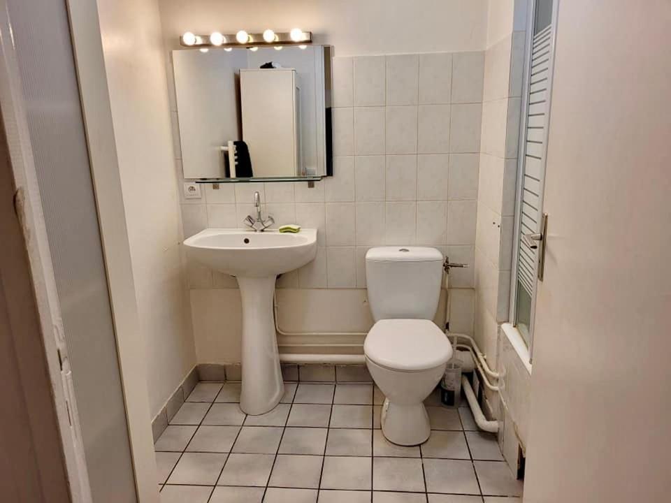 Suites Rive Gauche - Fontainebleau Chez Monique Exteriör bild